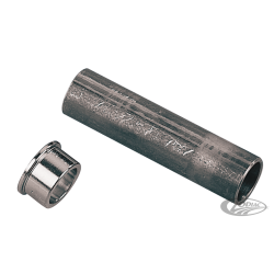 MOYEU DE ROUE ET ENTRETOISE DE PALIER POUR LES BIG TWIN DE 1967 A 1972