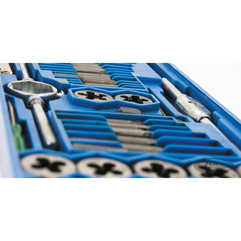 ENSEMBLE DE 40 TARAUDS ET FILIERES METRIQUE