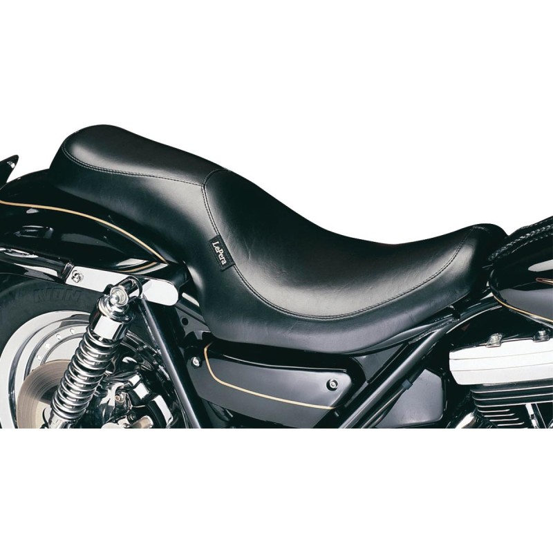 Silhouette 2 Up Smooth Seat 165,1mm wide passenger area Black Vinyl