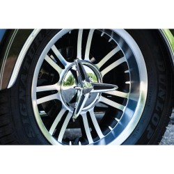 Knock-Off Wheel Center Cap Chrome