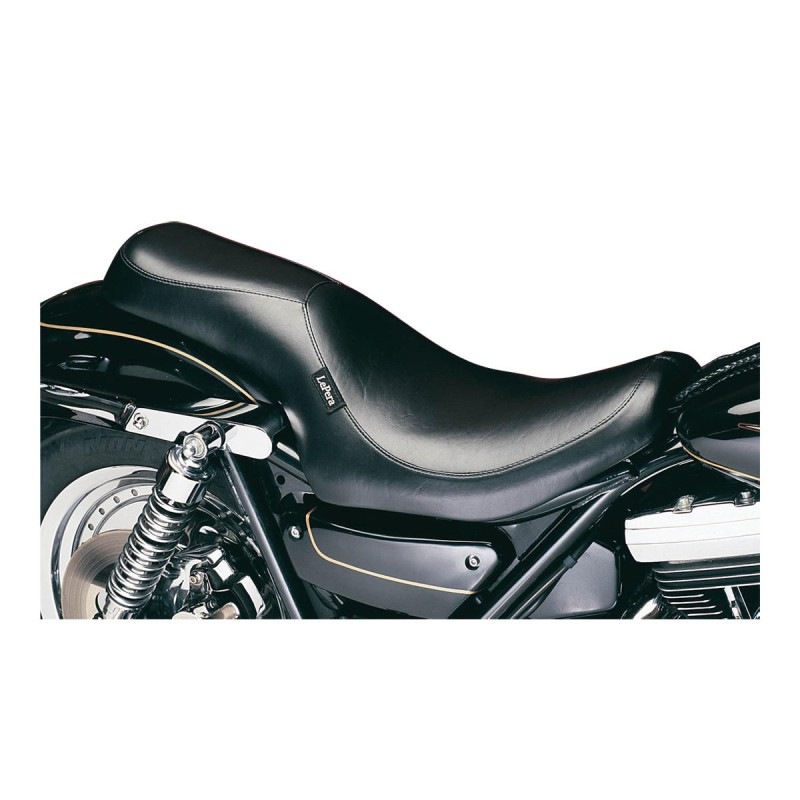 Silhouette 2 Up Smooth Seat 165mm wide passenger area Black Vinyl