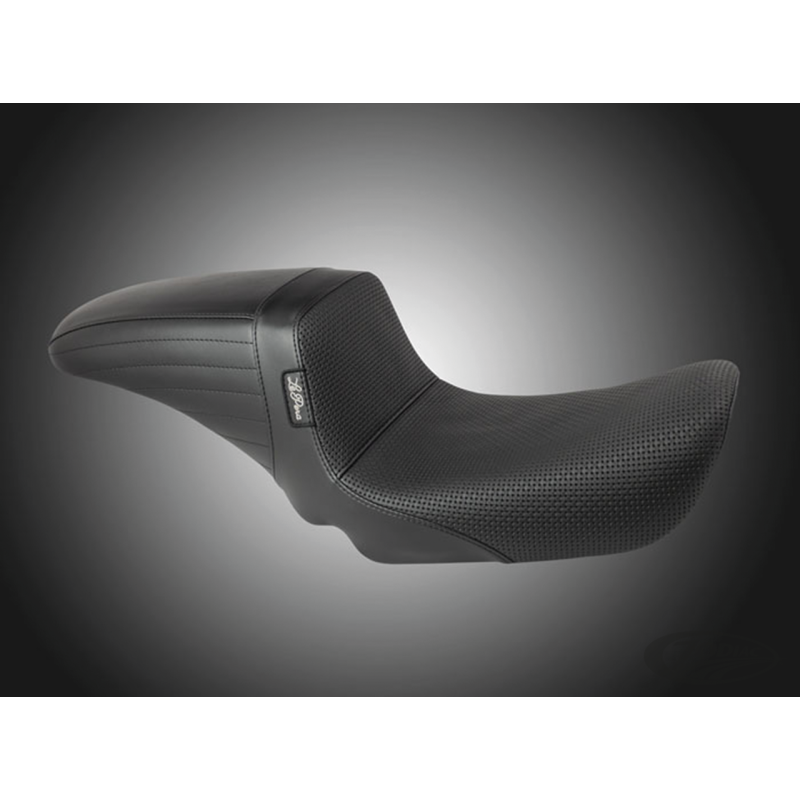 LE PERA KICKFLIP SOLO POUR DYNA