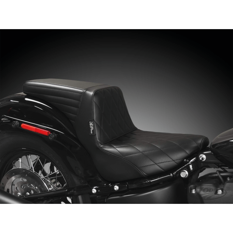 LE PERA KICKFLIP SOLO POUR SOFTAIL MILWAUKEE EIGHT