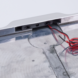 CADRE DE PLAQUE D'IMMATRICULATION AVEC ÉCLAIRAGE DE PLAQUE D'IMMATRICULATION