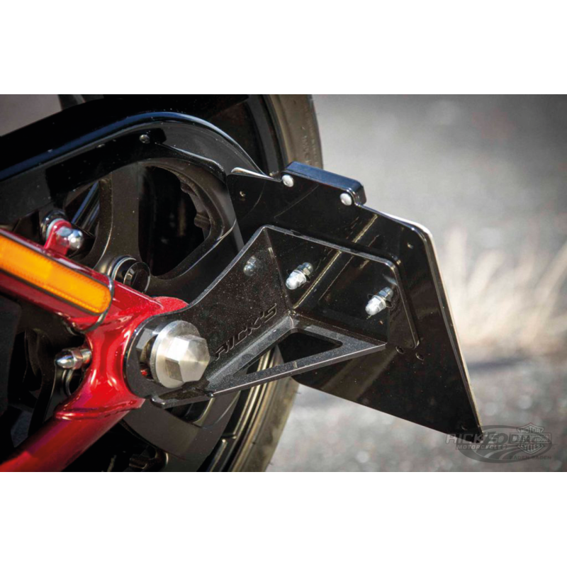 KIT DE MONTAGE LATÉRAL DE PLAQUE D'IMMATRICULATION RICK'S