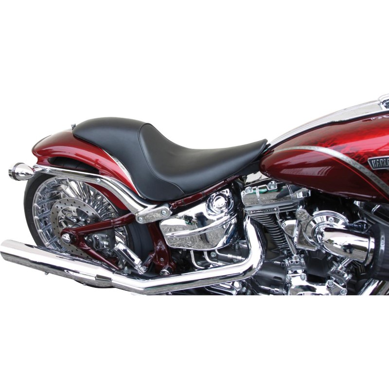 Gunfighter Smooth Seat Black Synthetic Leather