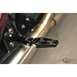REPOSE-PIEDS TOMMY & SONS CROOK SERIES POUR MILWAUKEE EIGHT SOFTAIL