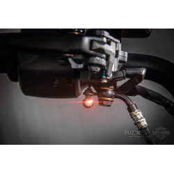 CLIGNOTANTS RICK'S MONTÉS SUR LES COMMANDES DE GUIDON  POUR SPORTSTER S