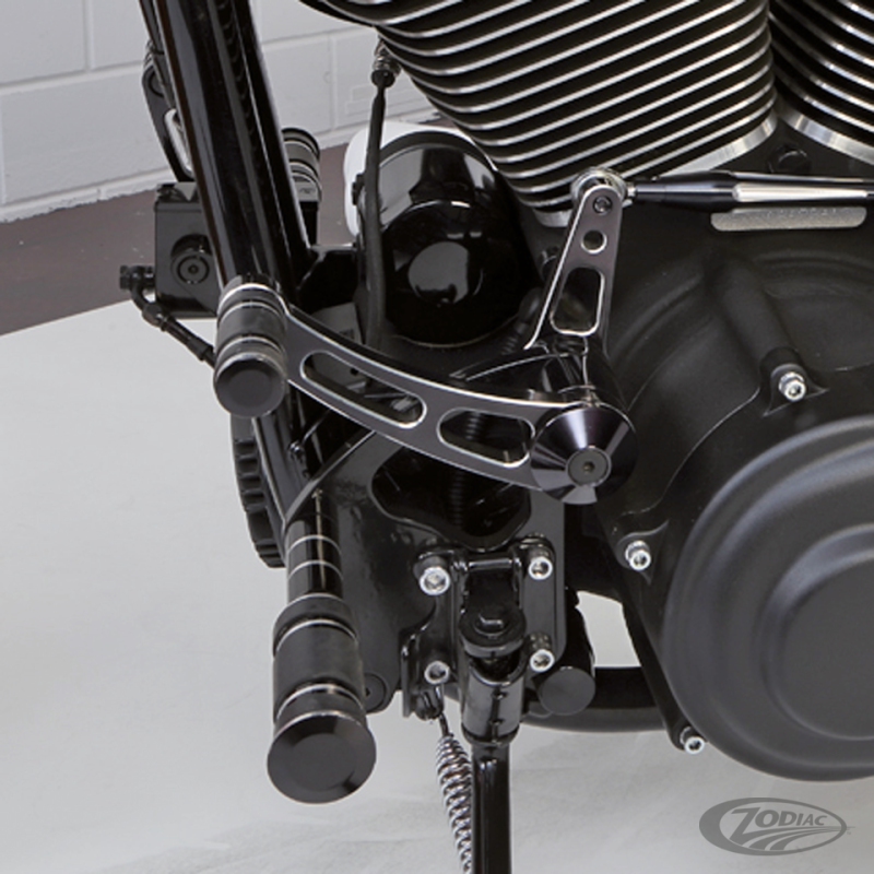 COMMANDES AVANCEES CHROMEES BILLET ALUMINIUM POUR FX ET FL BOITE 4 ET SOFTAILS