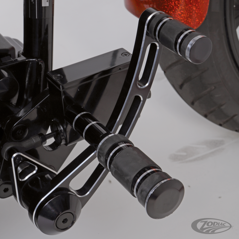 COMMANDES AVANCEES CHROMEES BILLET ALUMINIUM POUR FX ET FL BOITE 4 ET SOFTAILS